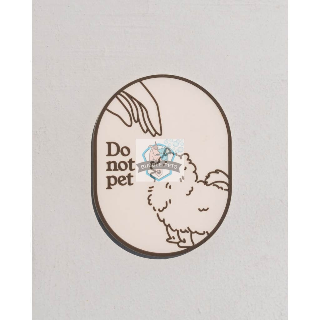 Four Feet Apart | Do Not Pet (Pomeranian) Leash Patch